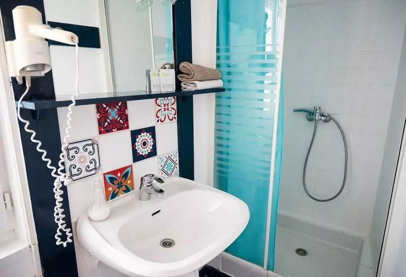 ホテル Hôtel Restaurant Le Palais