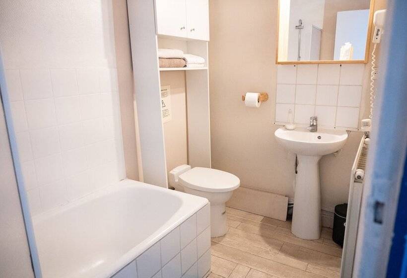 호텔 Hôtel Restaurant Le Palais