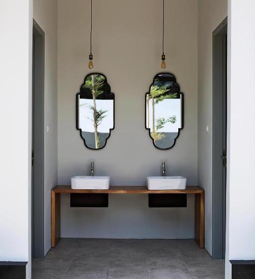 Отель Lovinalife Room & Cafe