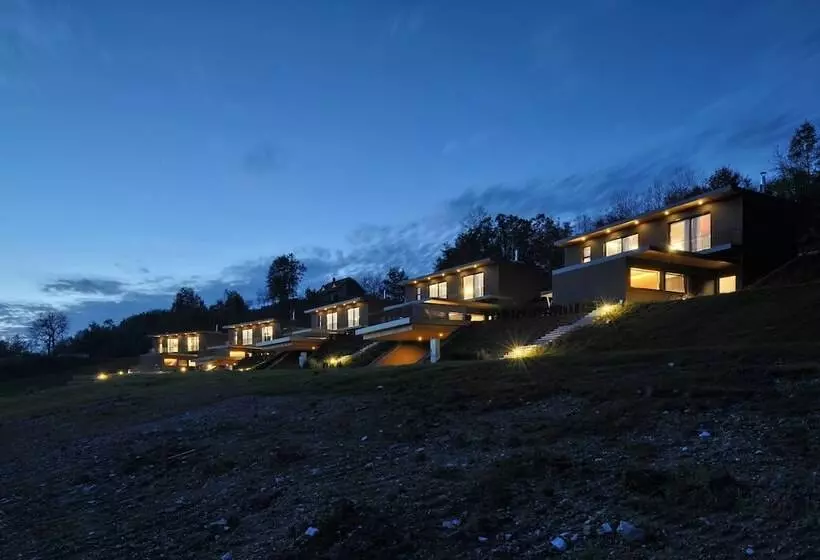 هتل Oranda Village