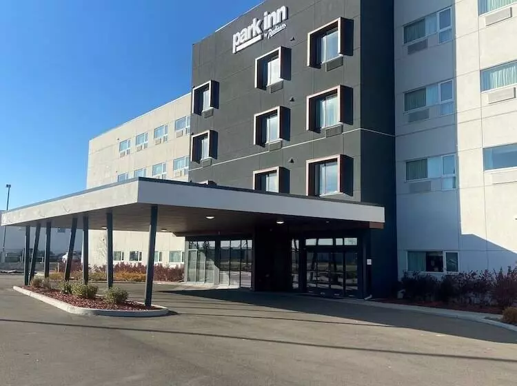 ホテル Park Inn By Radisson Edmonton Airport