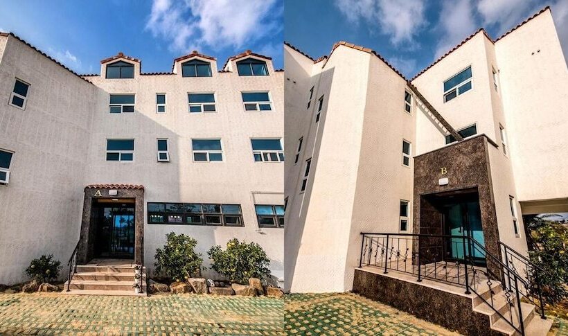 בית מלון כפרי Sky Resort