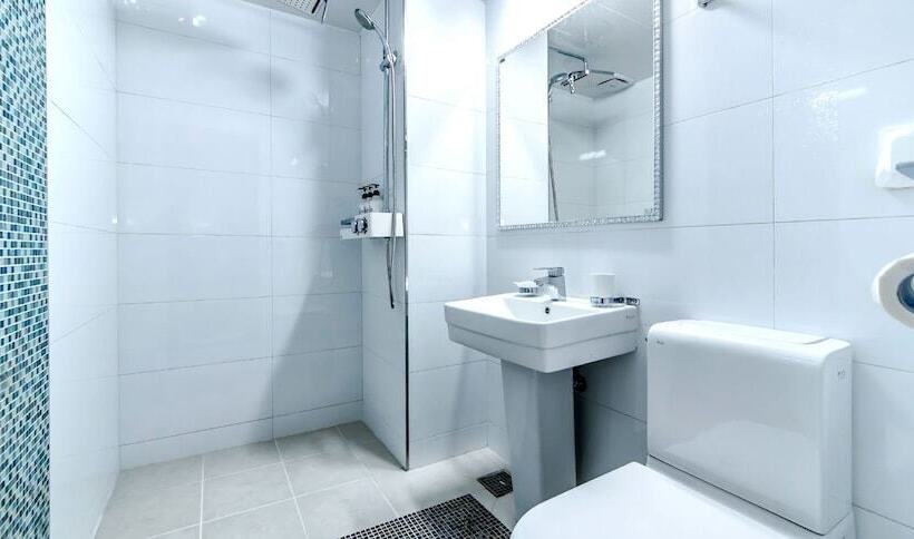 בית מלון כפרי Sky Resort