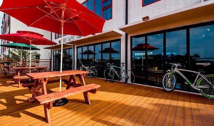 בית מלון כפרי Sky Resort