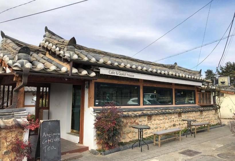 פנסיון Floral Space Hanok Guesthouse