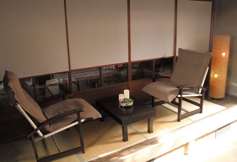 פנסיון Wakayama Guest House Shido
