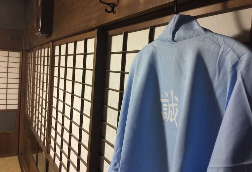 פנסיון Wakayama Guest House Shido