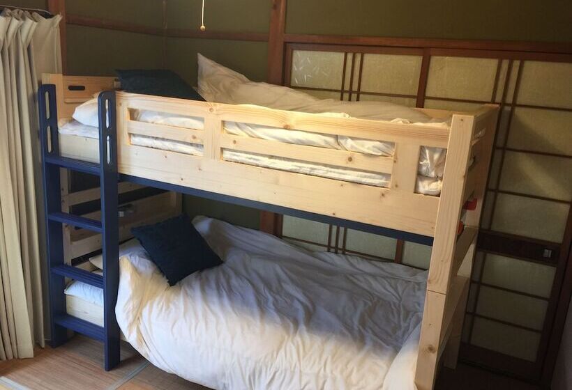 פנסיון Wakayama Guest House Shido