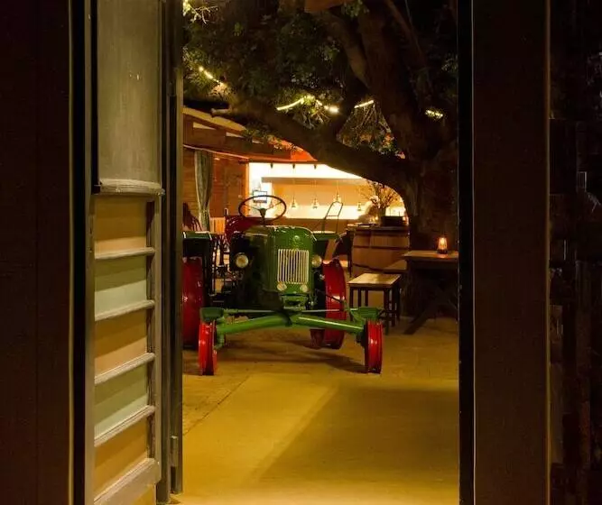 مسافرخانه Casa Forno Country