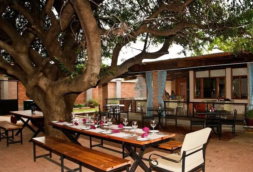 مسافرخانه Casa Forno Country