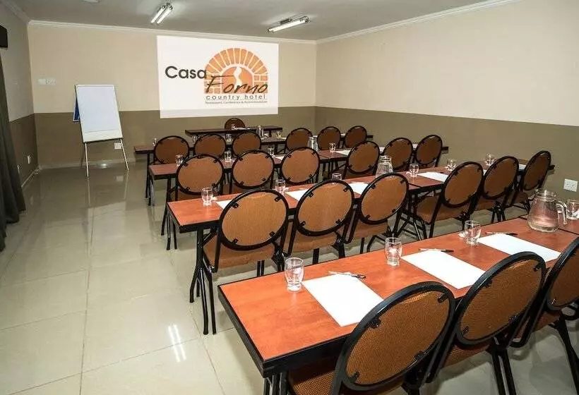 مسافرخانه Casa Forno Country