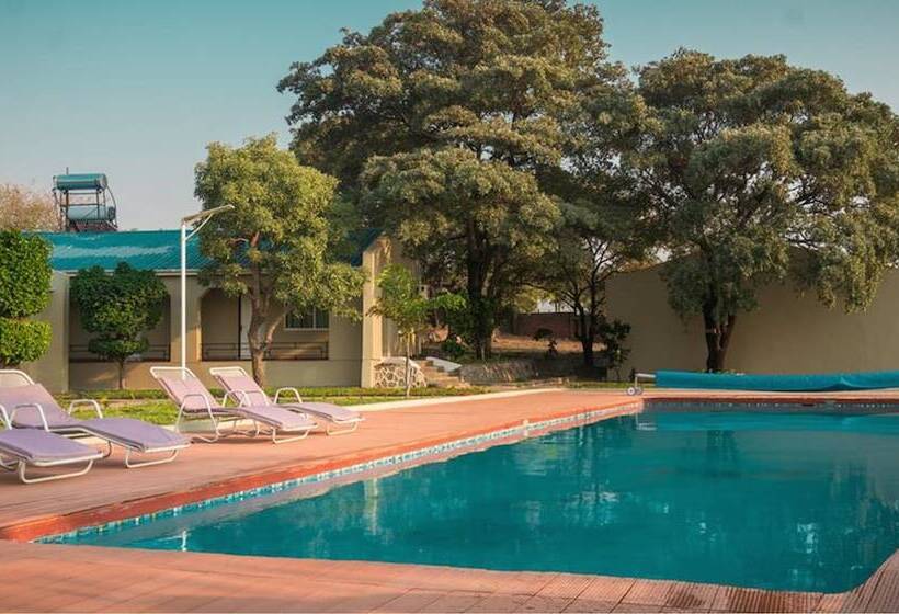 هتل Blue Waters By Serendib