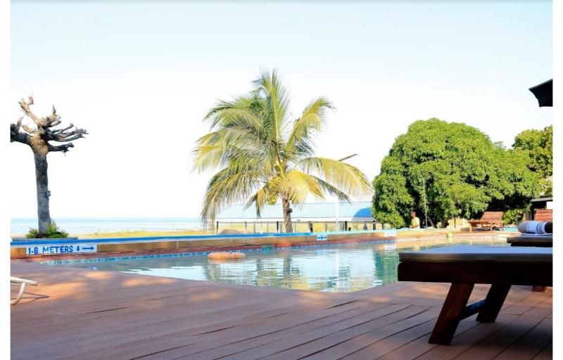 هتل Blue Waters By Serendib