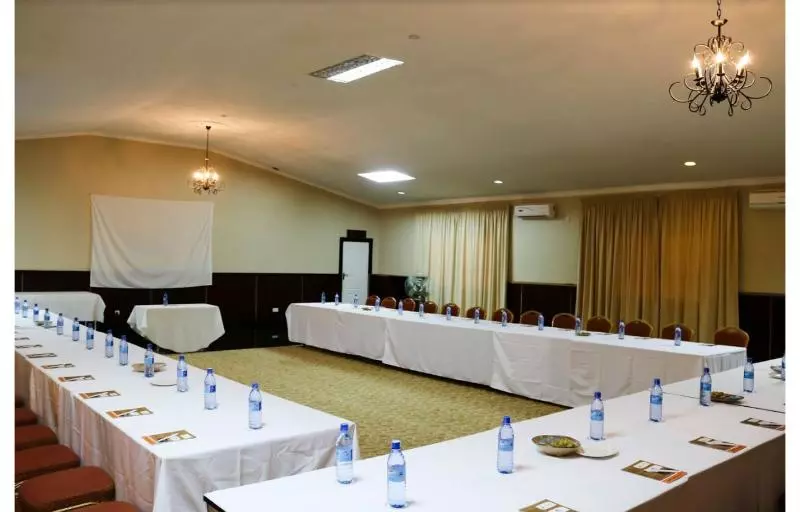 هتل Blue Waters By Serendib