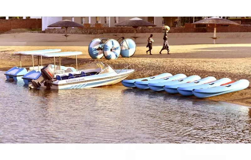 هتل Blue Waters By Serendib