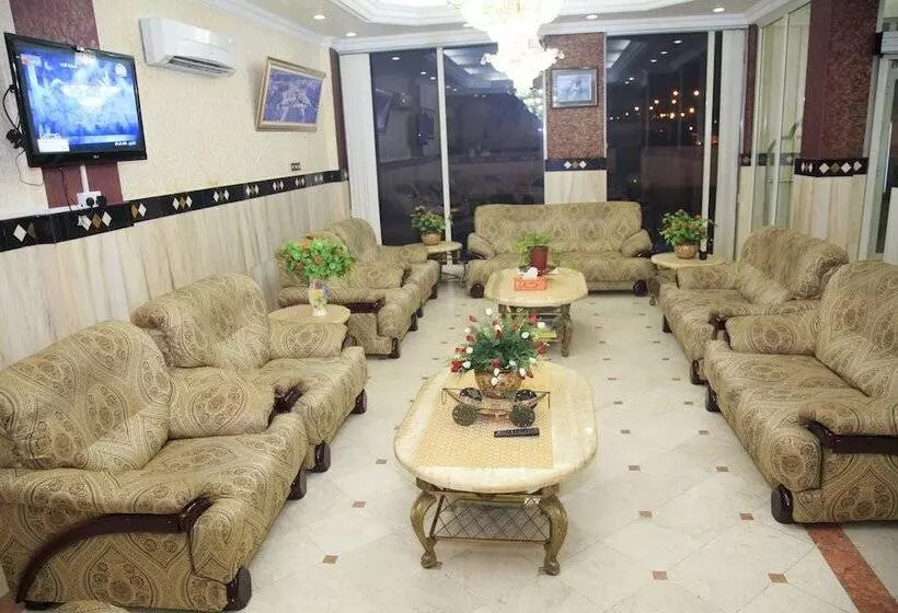 Gulf Hotel Apartment