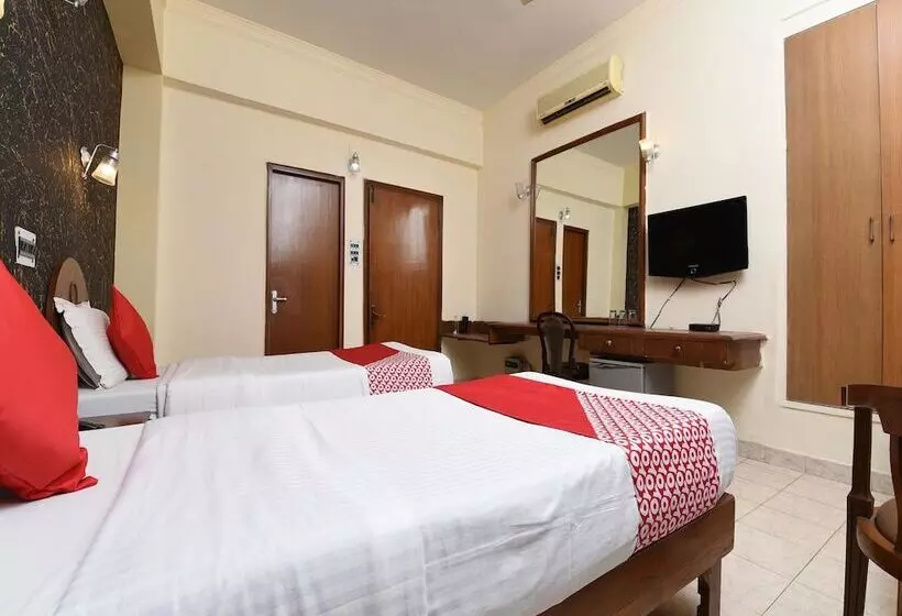 ホテル Kapur Guest House
