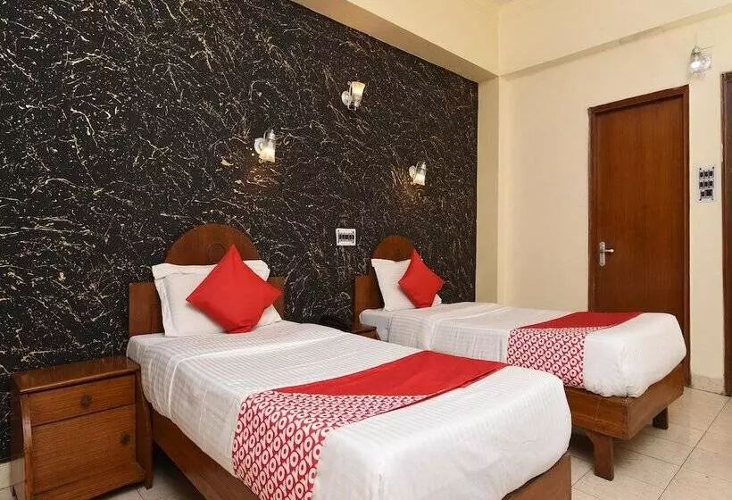 ホテル Kapur Guest House