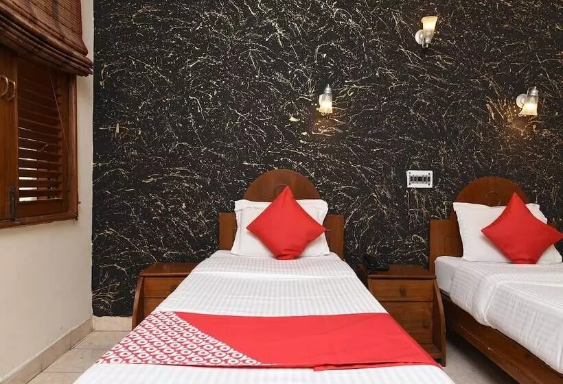 ホテル Kapur Guest House