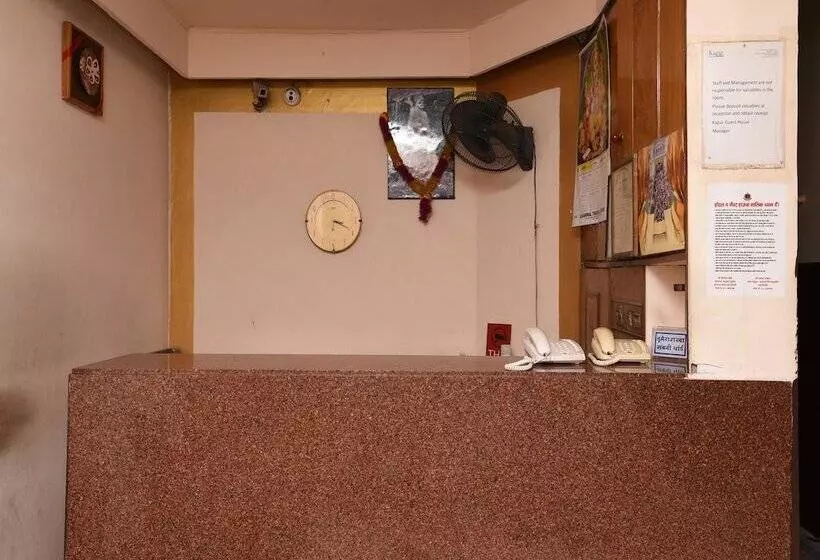 ホテル Kapur Guest House