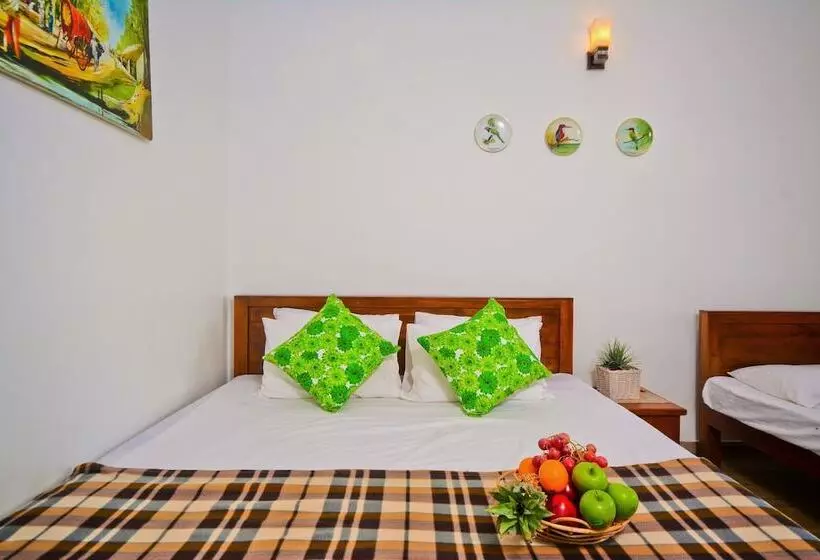 هتل Mount Lake Inn