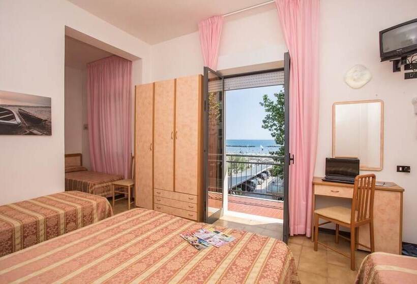 בית מלון כפרי Pineta