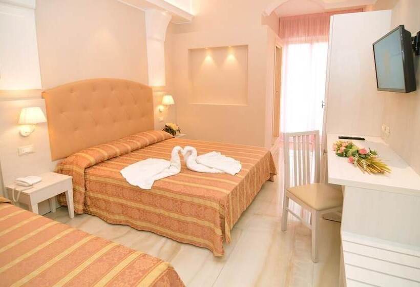 בית מלון כפרי Pineta