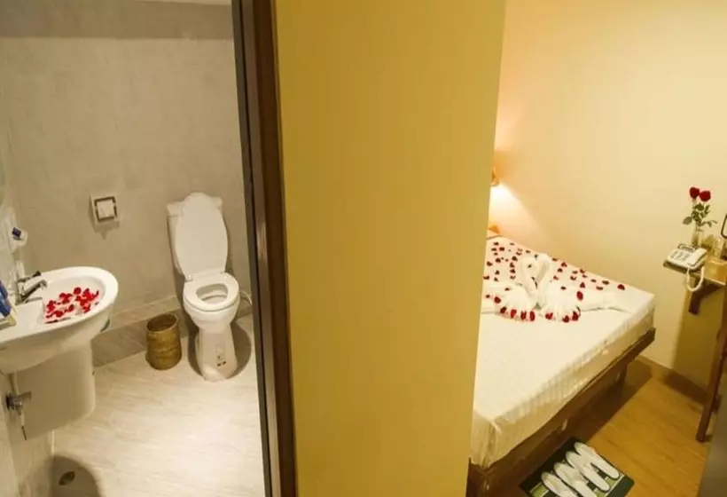 هتل Shwe Htee Guest House Chinatown