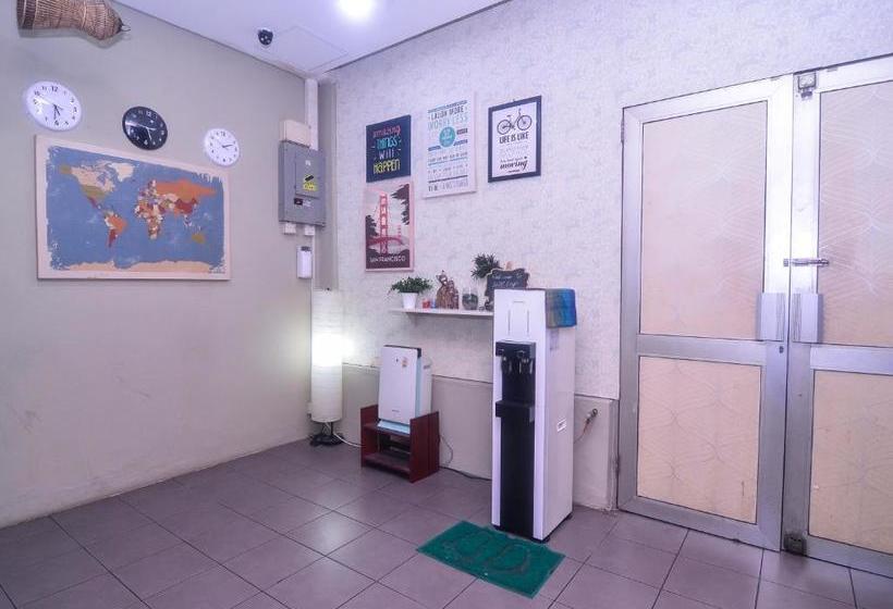 Hotell Spot On 89630 Hilltop Room