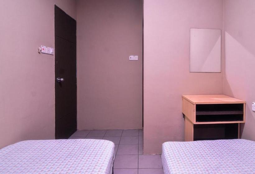 Hotell Spot On 89630 Hilltop Room