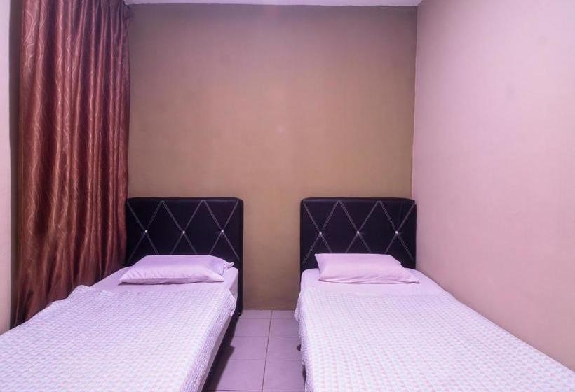 Hotell Spot On 89630 Hilltop Room