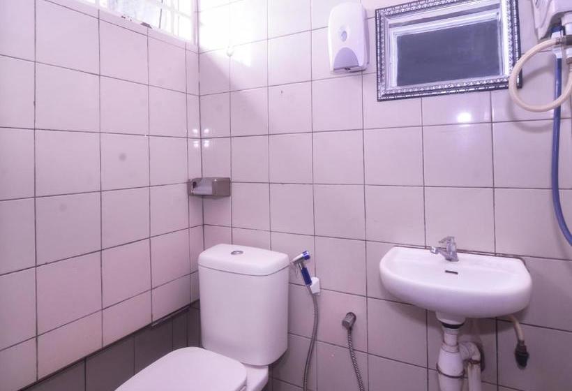 Hotell Spot On 89630 Hilltop Room