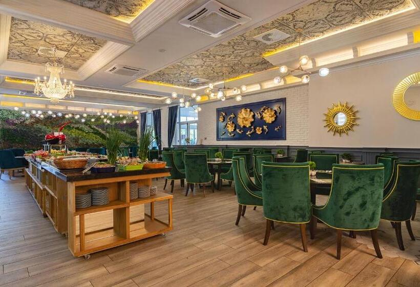 בית מלון כפרי Eco Therma Village   Mineral Pool & Spa & All Inclusive