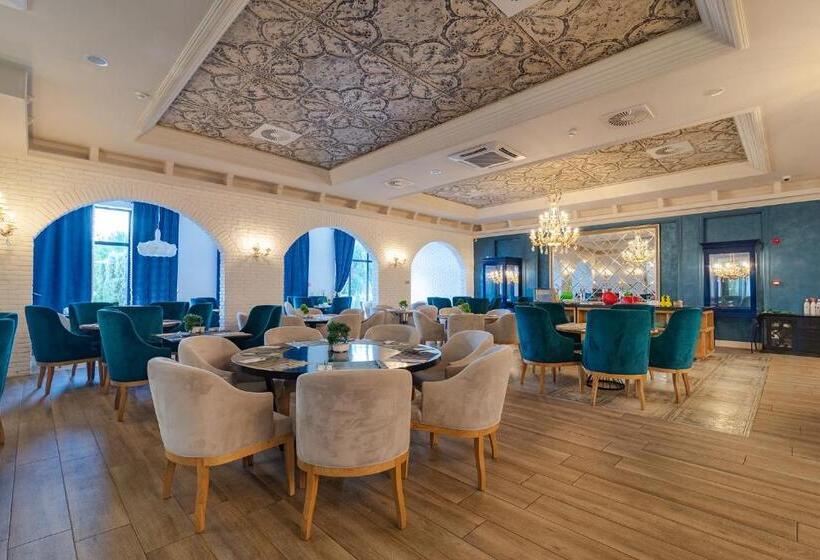 בית מלון כפרי Eco Therma Village   Mineral Pool & Spa & All Inclusive