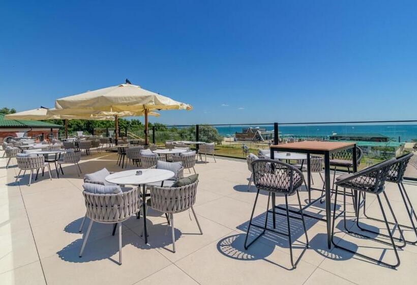 בית מלון כפרי Eco Therma Village   Mineral Pool & Spa & All Inclusive