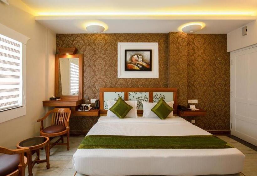 Hotel Treebo The Qasr