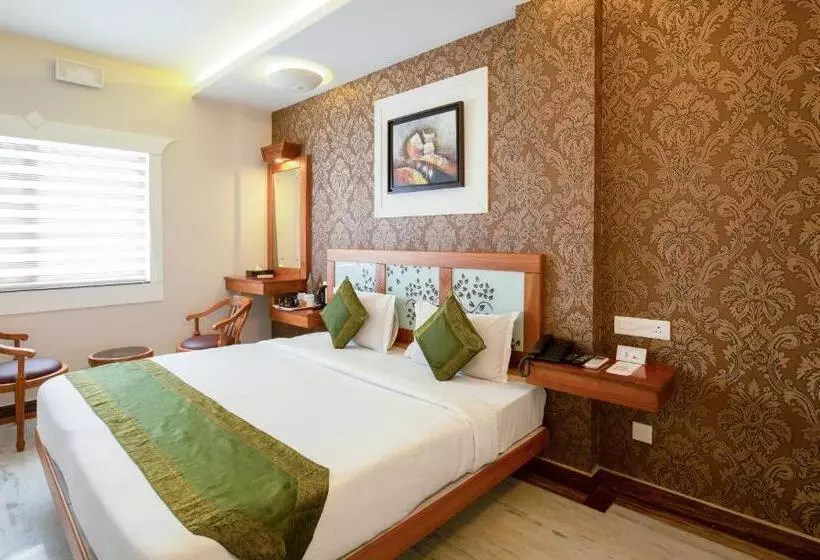 ホテル Treebo The Qasr