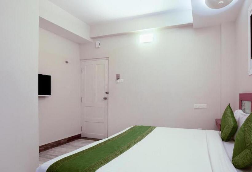 Hotel Treebo The Qasr