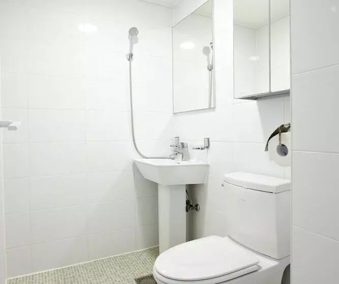Kstar Stay Residence Hoehyun   Hostel