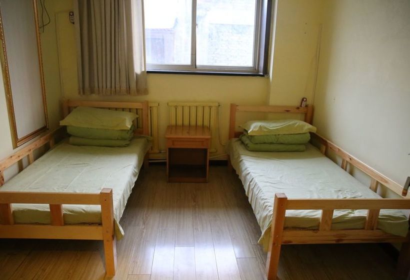 Leo Tian An Men Hostel