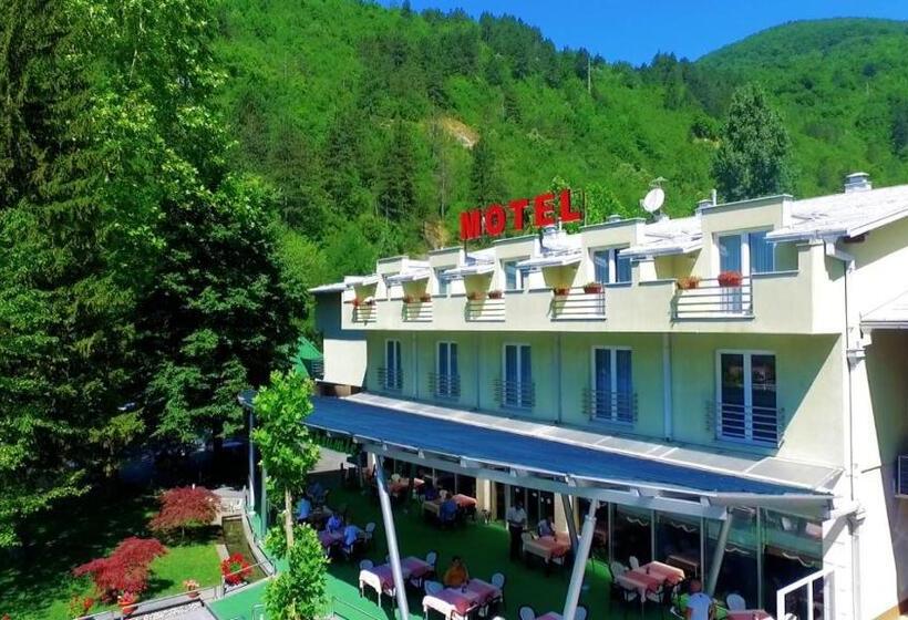 Motel Maksumić