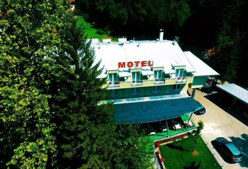 Motel Maksumić