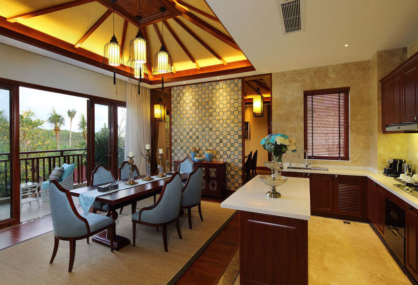 Sanya Ocean Sonic Banling Hotspring Resort