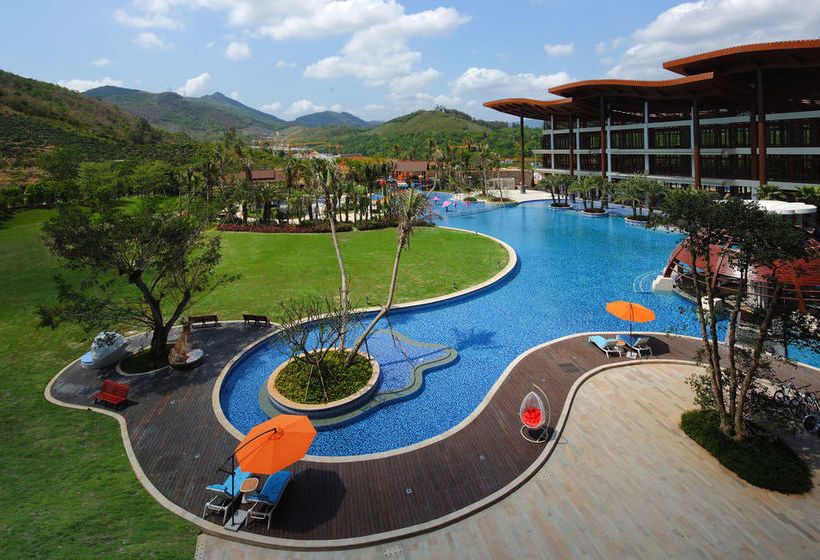 Sanya Ocean Sonic Banling Hotspring Resort