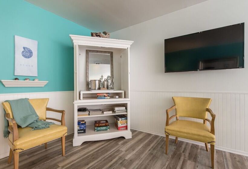 Ventura Beach Cottage