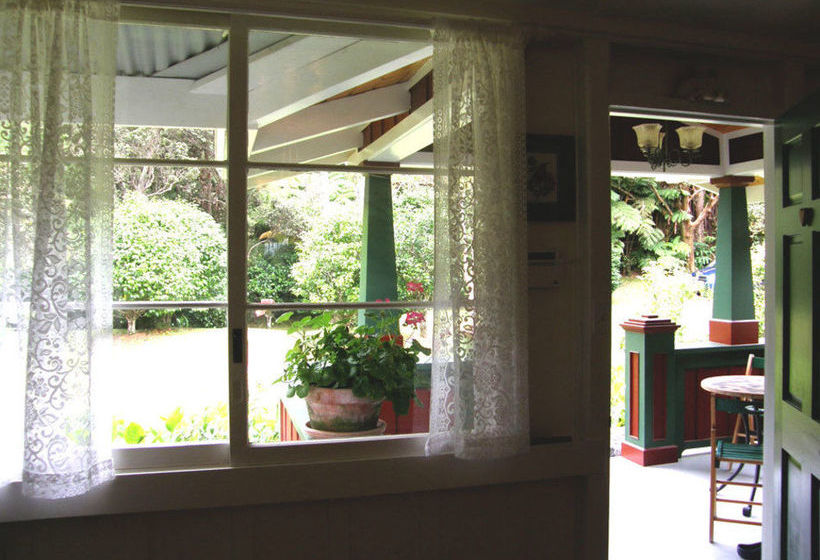 Volcano Teapot Cottage