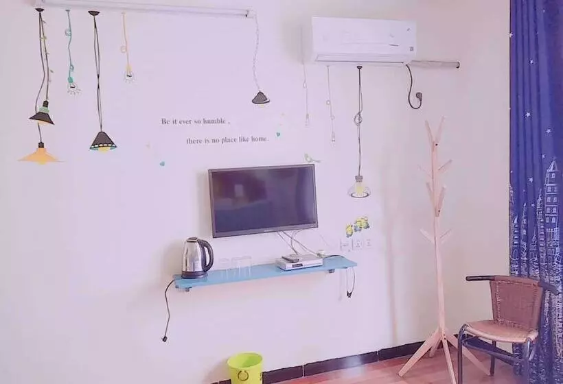 Yatou Bamboo House   Hostel