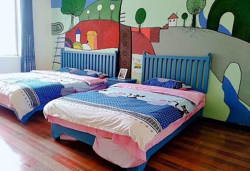 Yatou Bamboo House Hostel