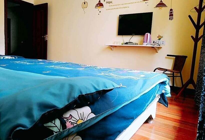 Yatou Bamboo House Hostel