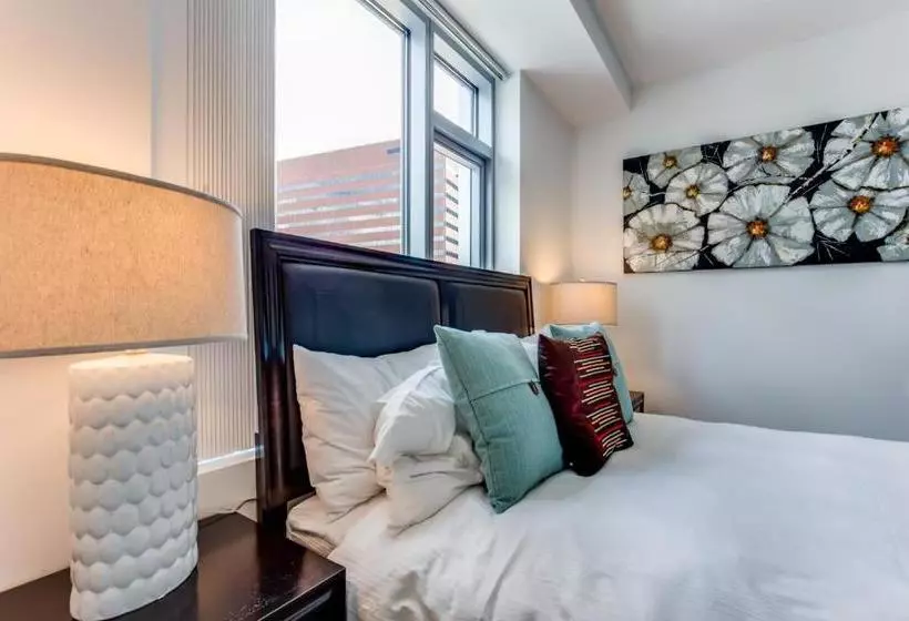 Global Luxury Suites At Kendall East
